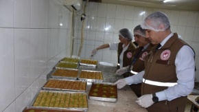 Ramazan Bayramı öncesi tüketici sağlığının korunması ve güvenilir gıda arzının sağlanması amacıyla denetimler yoğunlaştı
