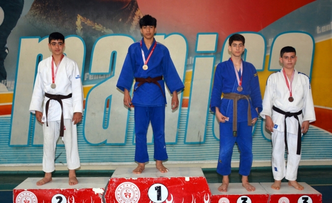 Manisa BBSK’lı Judoculardan 18 Madalya