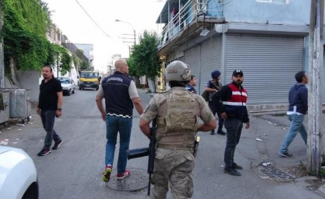 İzmir'de 'yeşil reçete' operasyonu: 25 gözaltı