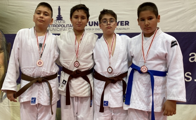 Manisa BBSK'lı Judocular İzmir'de Madalyaları Topladı