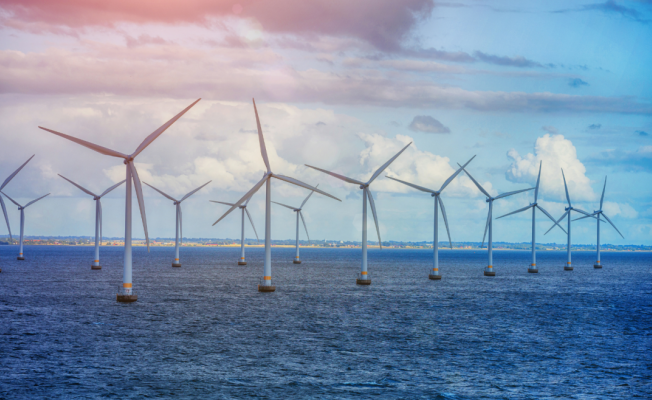 Deniz üstü rüzgâr enerjisi, 21,1 GW’lık kapasite artışıyla rekor kırdı
