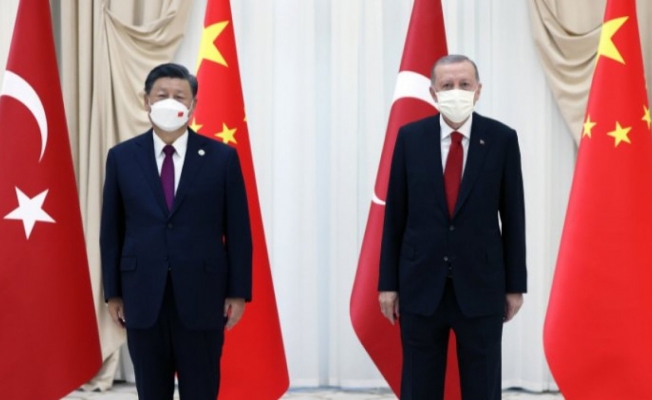 Cumhurbaşkanı Erdoğan Semerkant'ta ikili temasları sürdürüyor