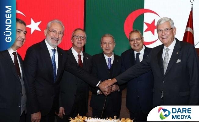 Bakan Akar, Cezayir Bağımsızlık Günü resepsiyonunda