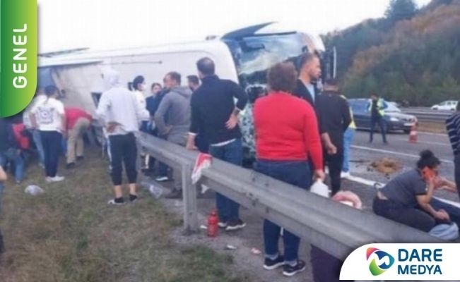 Bolu'da yolcu otobüsü devrildi: 3 ölü, 32 yaralı