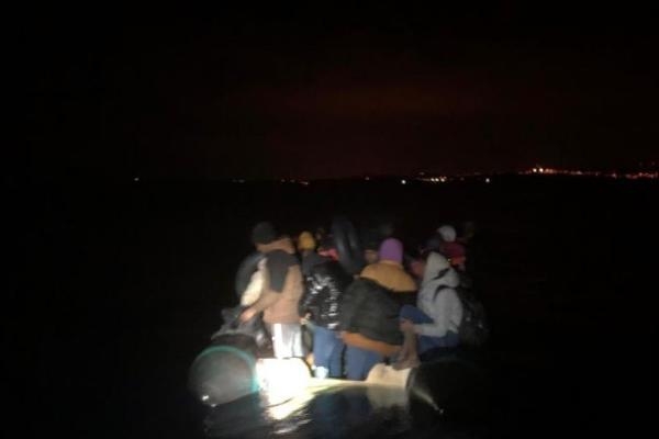 182 kaçak göçmen kurtarıldı, 21 kaçak göçmen yakalandı