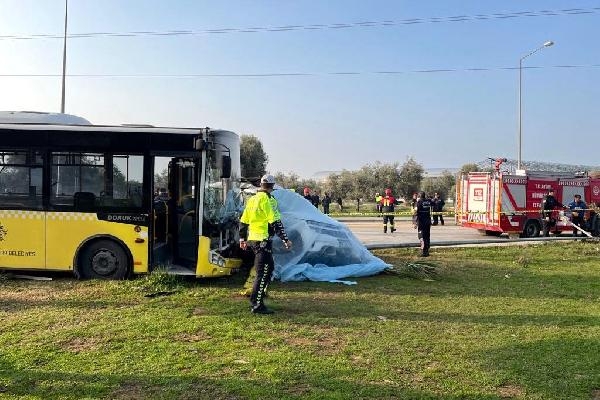 Aydın'da belediye otobüsü ile cip çarpıştı: 1 ölü, 4 yaralı