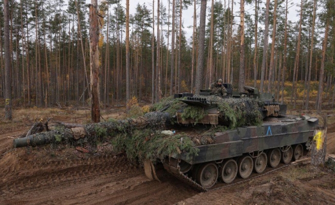 Polonya, Ukrayna'ya Leopard 2 tanklarını göndermek için Almanya'dan izin istedi