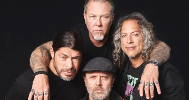 Metallica depremzedelere 250 bin dolar bağış yaptı