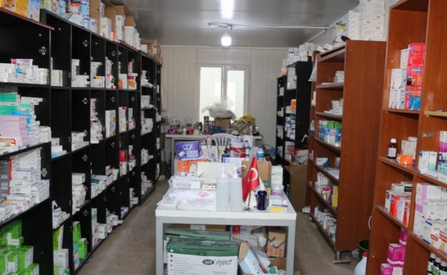 Depremzedelerin ilaçları Defne'de ücretsiz karşılanıyor