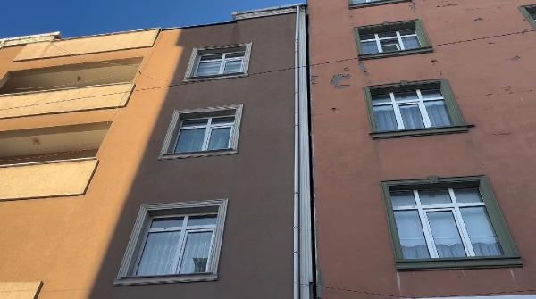 İstanbul'da 4 katlı bina 10 santimetre kaydı! Bölgede önlem alındı