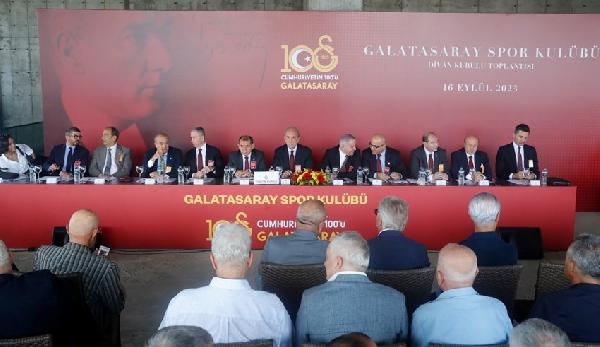 Galatasaray'da Olağan Divan Kurulu toplantısı yapıldı