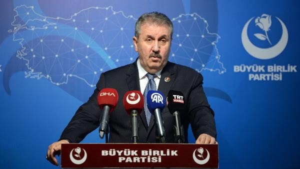 BBP Genel Başkanı Destici: Hep birlikte Türkiye’yi bu darbe anayasasından kurtaralım