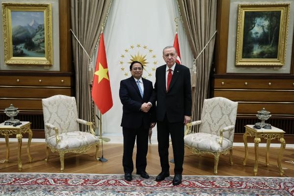 Cumhurbaşkanı Erdoğan, Vietnam Başbakanı Chinh ile görüştü