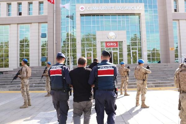 İçişleri Bakanlığı: Terör örgütlerine yönelik operasyonlarda 255 şüpheli yakalandı