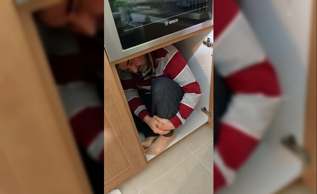 Saklandığı evin mutfak dolabında yakalandı