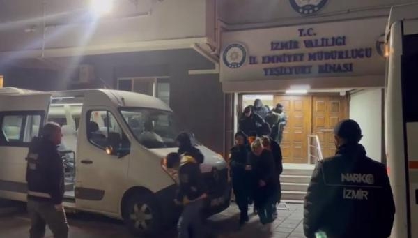 İzmir'de uyuşturucu operasyonu: 61 tutuklama