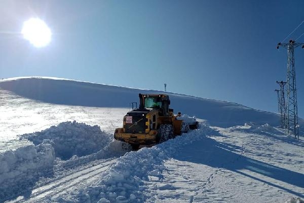 Kar nedeniyle 429 yerleşim yerinin yolu ulaşıma kapandı
