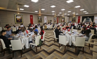 Türk Kızılay Manisa Şubesinden Yetimler Günü Etkinliği