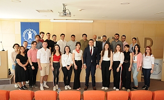 Gençler Geleceği, Dünyayı ve Türkiye'yi Daha İyi Değerlendiriyor