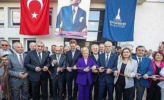 İzmir'de Uluslararası Basın Merkezi açıldı