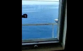 iki Yunan Sahil Güvenlik ekibi uluslararası sulardaki gemiye taciz ateşi açtı