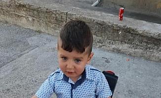 2 yaşındaki Emirhan’ın ölümünde ehliyetsiz sürücü için ağır cezada yargılanması talebi
