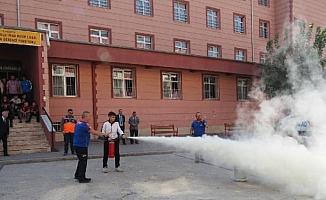 Turgutlu'da öğrencilere deprem ve yangın tatbikatı