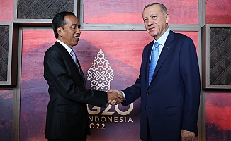 Erdoğan, G20 Zirvesi için Endonezya'da: İki ülke arasında 5 anlaşma imzalandı