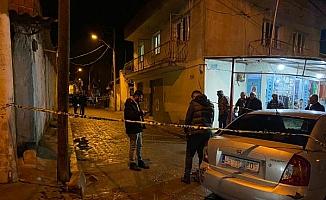 Manisa'da amca-yeğen silahlı saldırıda yaralandı