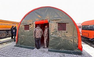 İstanbul Hatay'a ısı yalıtımlı çadırlar kurdu