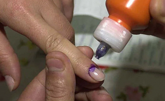 YSK parmak boyası kararı ! Seçimlerde kullanılacak mı, kullanılmayacak mı?