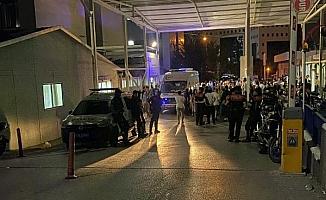 İzmir'de silahlı borç- alacak kavgası: 5 yaralı