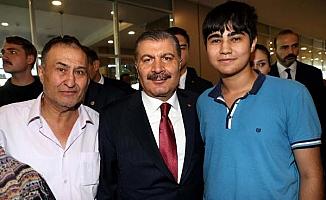 Bakan Koca'yı örnek alan depremzede genç, Kırşehir Tıp'ı kazandı