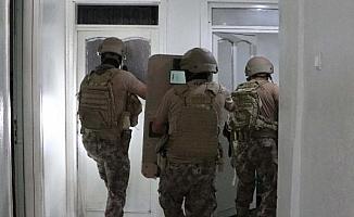 Gaziantep'te 200 polisle operasyon! 8 kişi gözaltına alındı