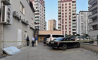 Adana'da 13'üncü kattaki balkondan düşen Ege öldü