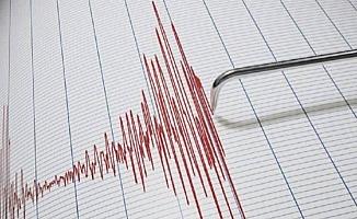 İzmir'de 3,7 büyüklüğünde deprem!