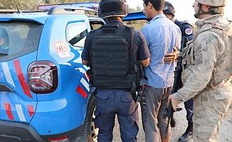 Mersin'deki terör operasyonunda 4 kişi tutuklandı