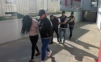 Adana'da 'torbacı' operasyonu, 2 tutuklama