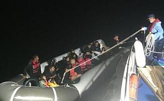 Çanakkale'de 77 kaçak göçmen kurtarıldı