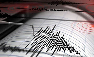 Malatya'da 3 dakika arayla 5.2 ve 4.7 büyüklüğünde deprem