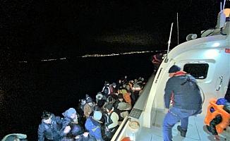 Aydın'da sürüklenen bottaki 51 kaçak göçmen kurtarıldı