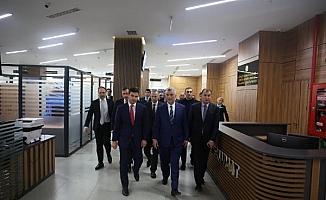 Bakan Bolat’tan Azerbaycan’da resmi temaslar