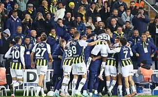 Fenerbahçe, Galatasaray'ı konuk edecek