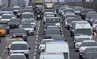 İstanbul'da trafik yoğunluğunda önlenemeyen artış