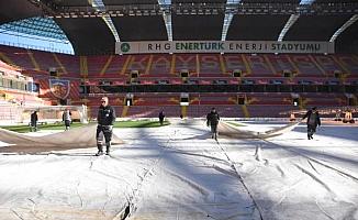Kayserispor-Fenerbahçe maçının oynanacağı stadyum hazır hale getirildi