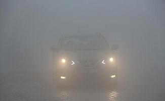 Mardin’de yoğun sis; görüş mesafesi 10 metrenin altına düştü