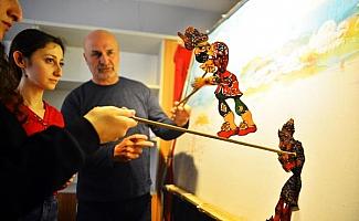 700 yıllık 'Karagöz’ gölge oyunu, öğretmenler eliyle geleceğe taşınıyor