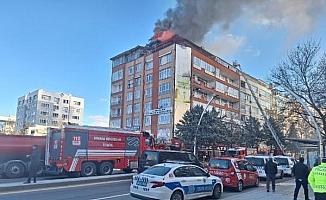 7 katlı binada yangın; 4 kişi dumandan etkilendi