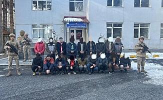 Bitlis kırsalında 18 kaçak göçmen yakalandı