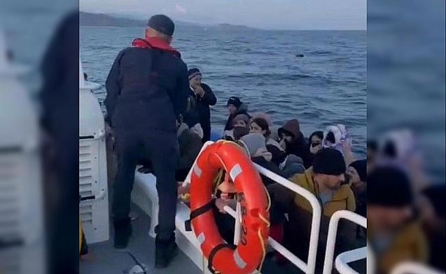 Çanakkale açıklarında Yunanistan'ın geri ittiği 64 kaçak göçmen kurtarıldı
